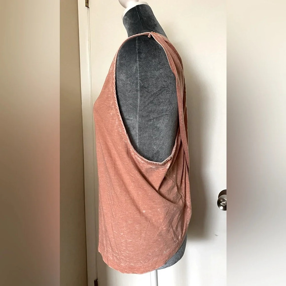 NWT Lulus Got the Power Cross Back Muscle Tank Pink Size Medium - Picture 4 of 12